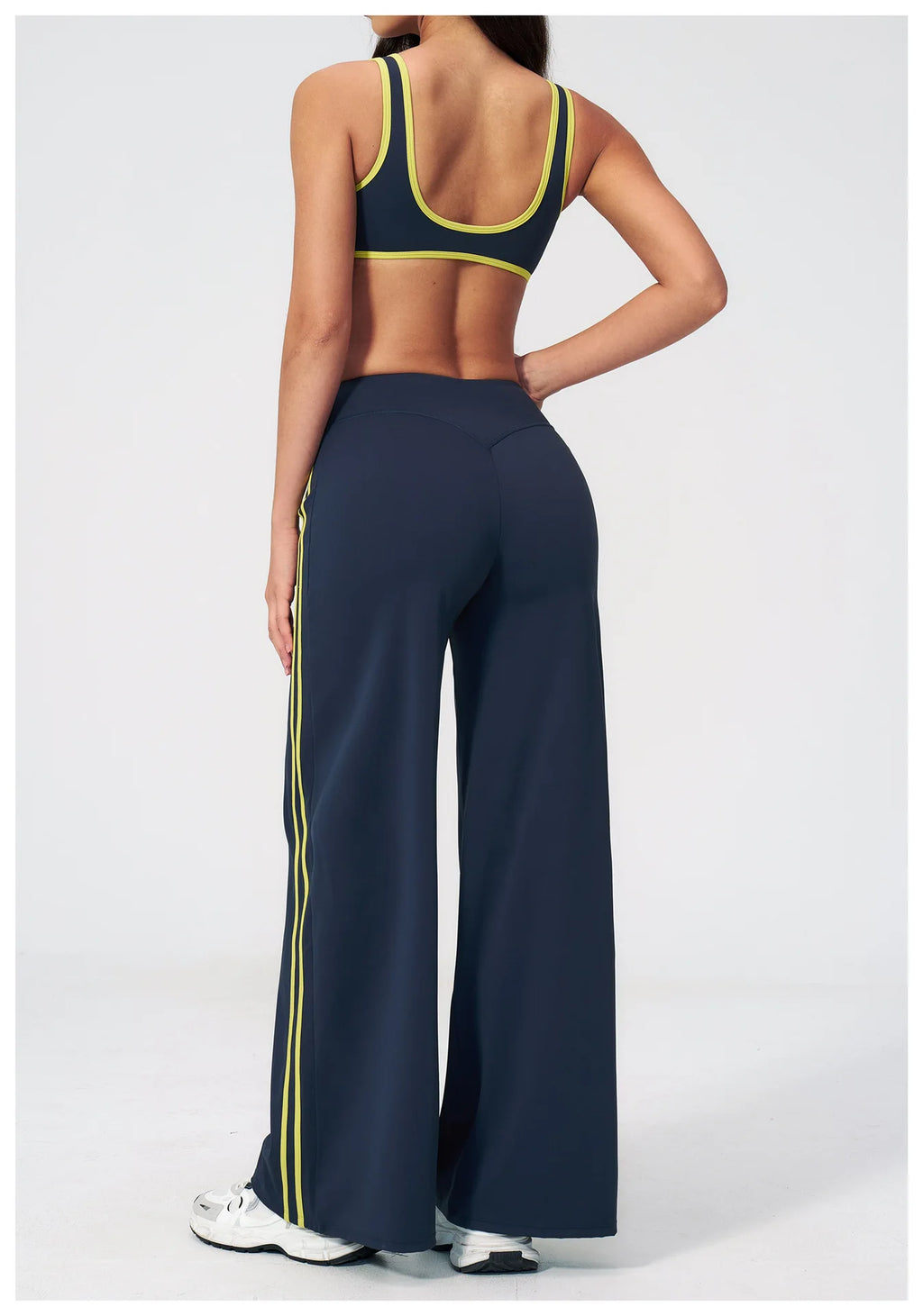 Sports Set 2pcs Yoga Suit Quick-dry Gym Running Set Workout Bra Capri Pants Sports Outfits Ventilate Sportswear Women Tracksuit