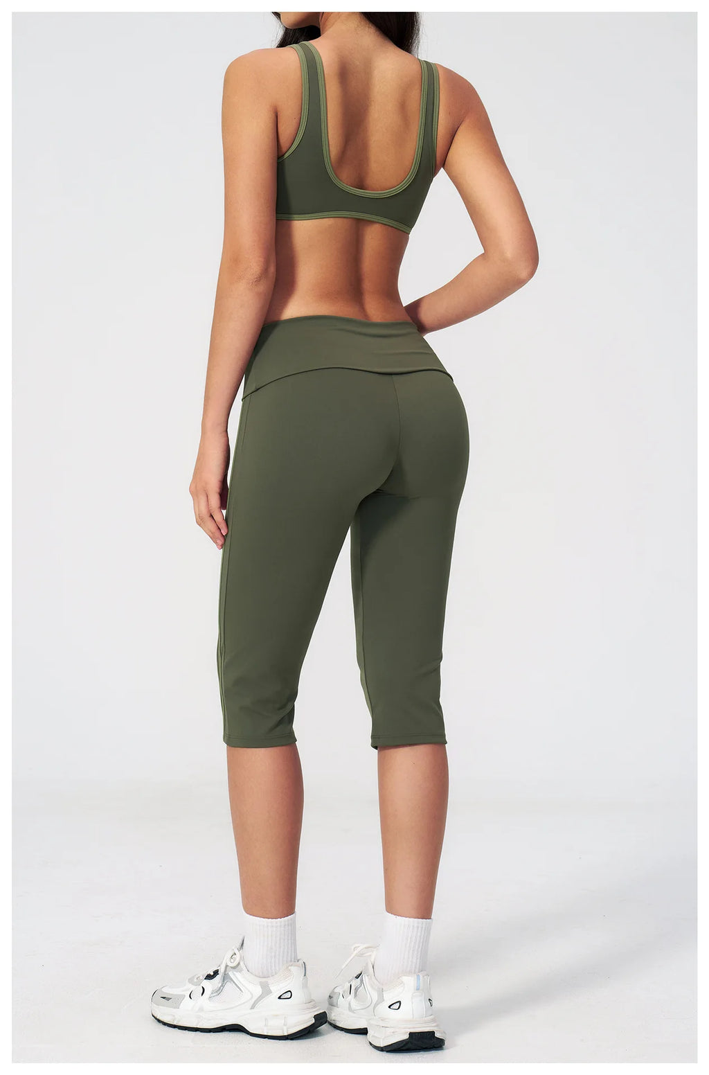 Sports Set 2pcs Yoga Suit Quick-dry Gym Running Set Workout Bra Capri Pants Sports Outfits Ventilate Sportswear Women Tracksuit