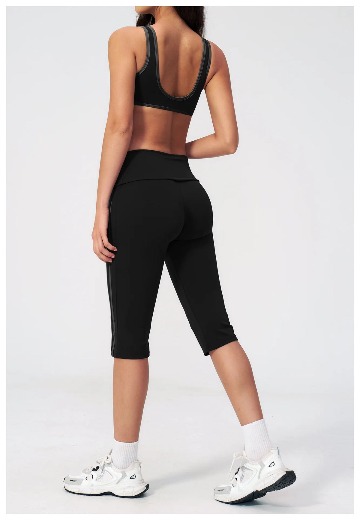 Sports Set 2pcs Yoga Suit Quick-dry Gym Running Set Workout Bra Capri Pants Sports Outfits Ventilate Sportswear Women Tracksuit